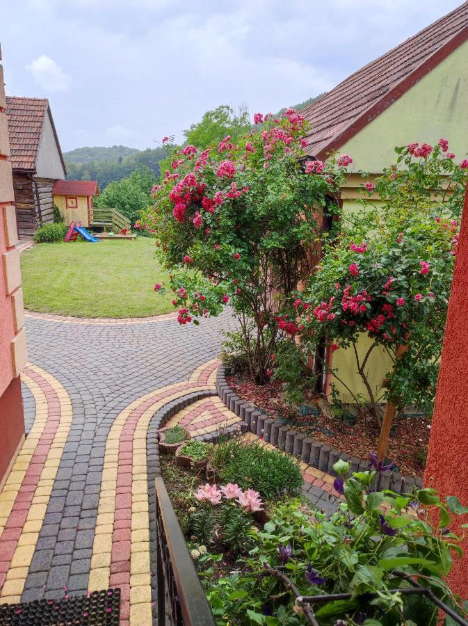 Dom Pod Jabloniami Villa Lukowica Екстериор снимка