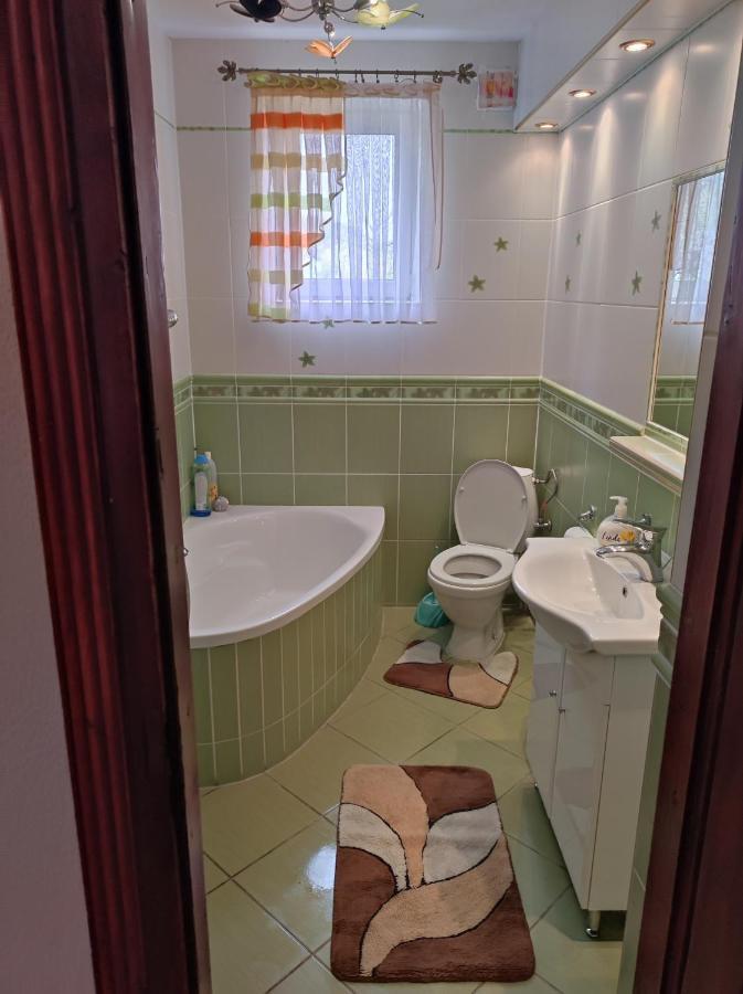 Dom Pod Jabloniami Villa Lukowica Екстериор снимка